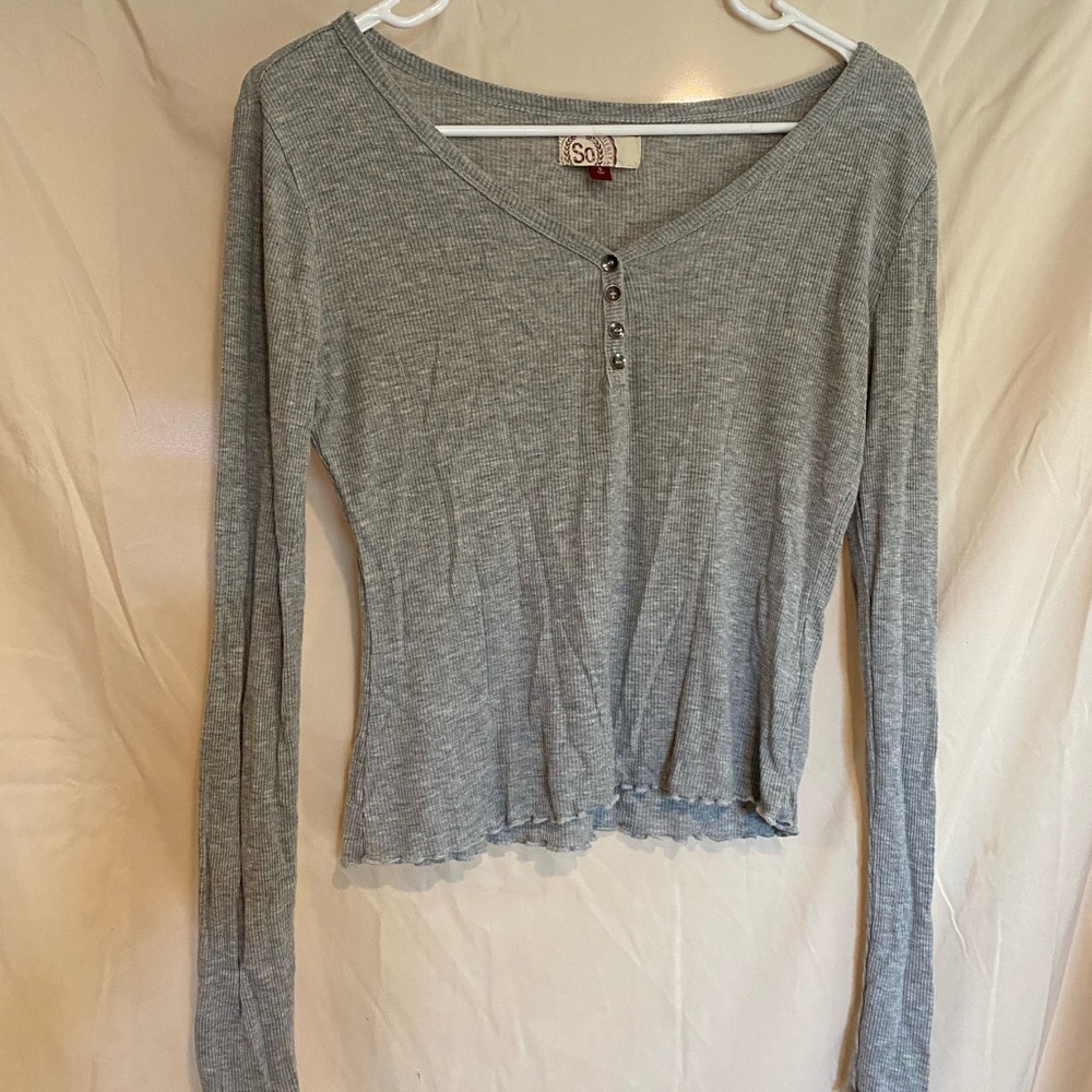 Lightweight gray long sleeve shirt